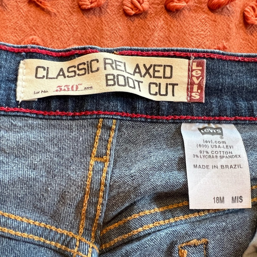 Levi's Classic Boot Cut Jeans 550  - Denim Blue